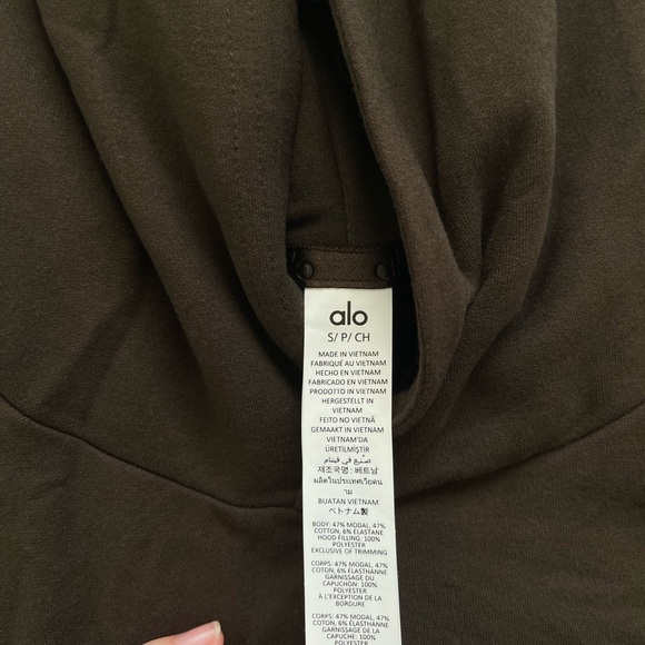 Alo yoga Double Take hoodies super soft and comfy in Espresso - Picture 4 of 6